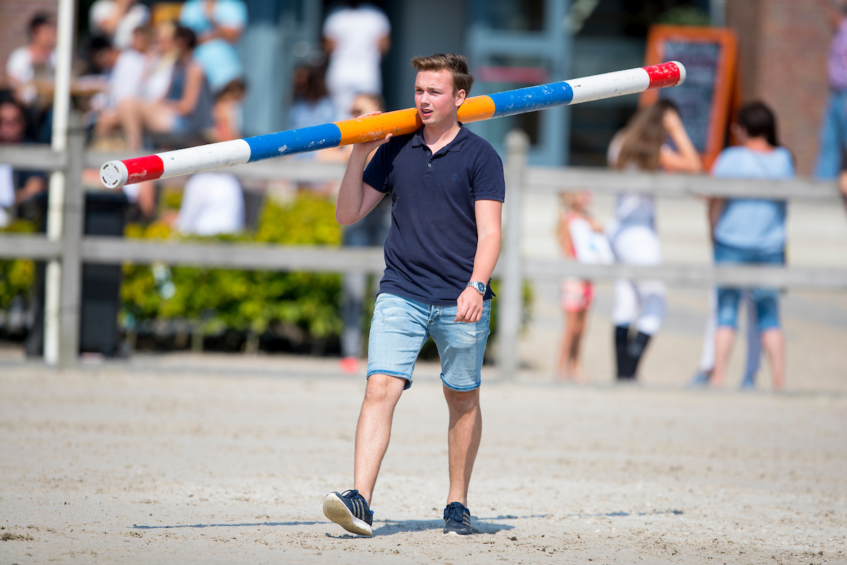 Goed Nieuws voor Vrijwilligers in de Paardensport: Tweede Kamer stemt voor vrijwilligersdruktoets